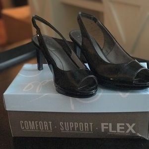 Life Stride Black Patent heels